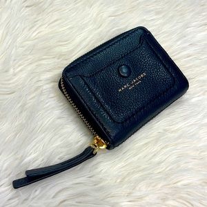 MARC JACOBS Small Leather Mini Wristlet Leather Zip Wallet